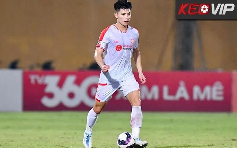 Thanh Bình trong màu áo đội trẻ Viettel những ngày đầu khởi nghiệp